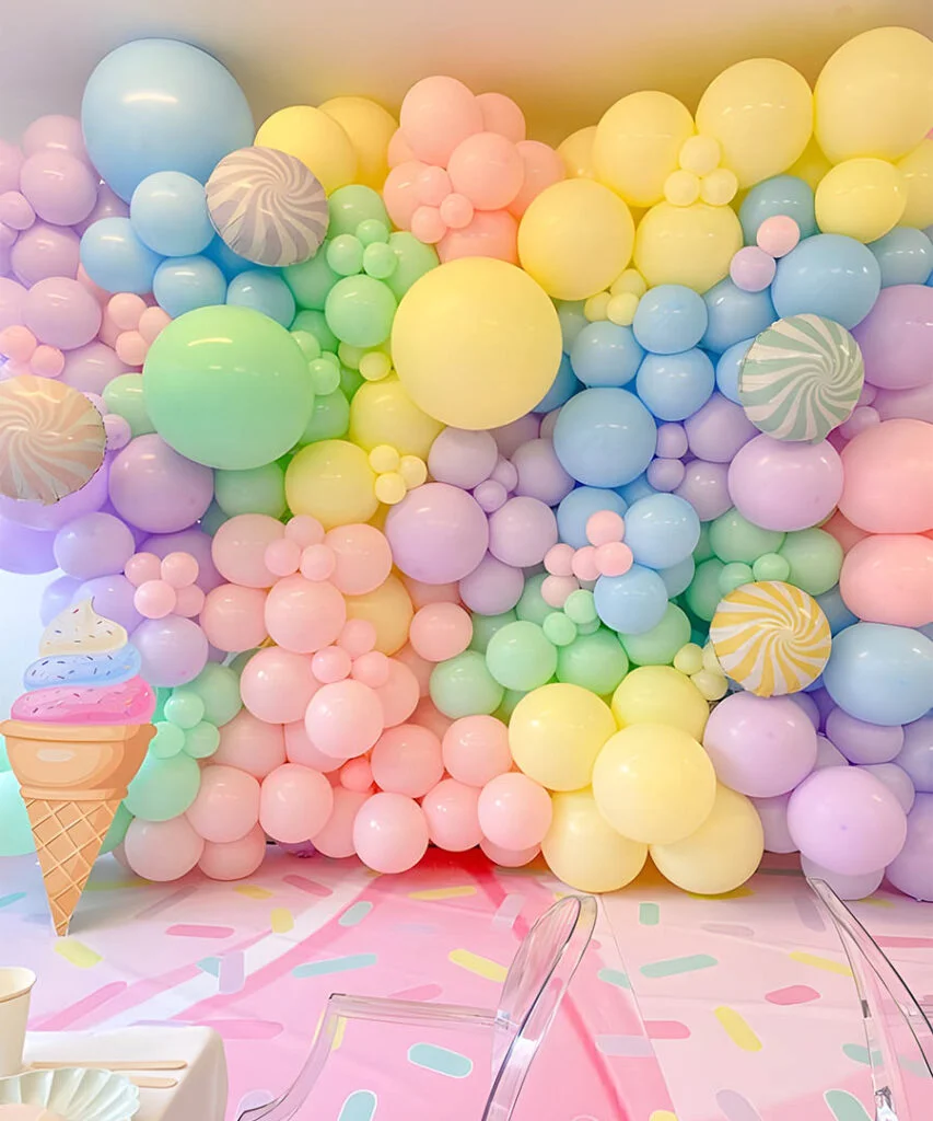 Top 30 Balloon Decorating Ideas 21 Delightful Balloon Wall