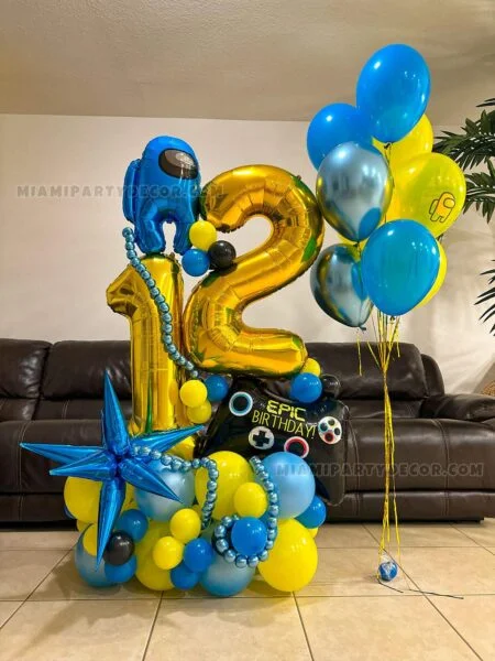 Among Us balloons sculpture