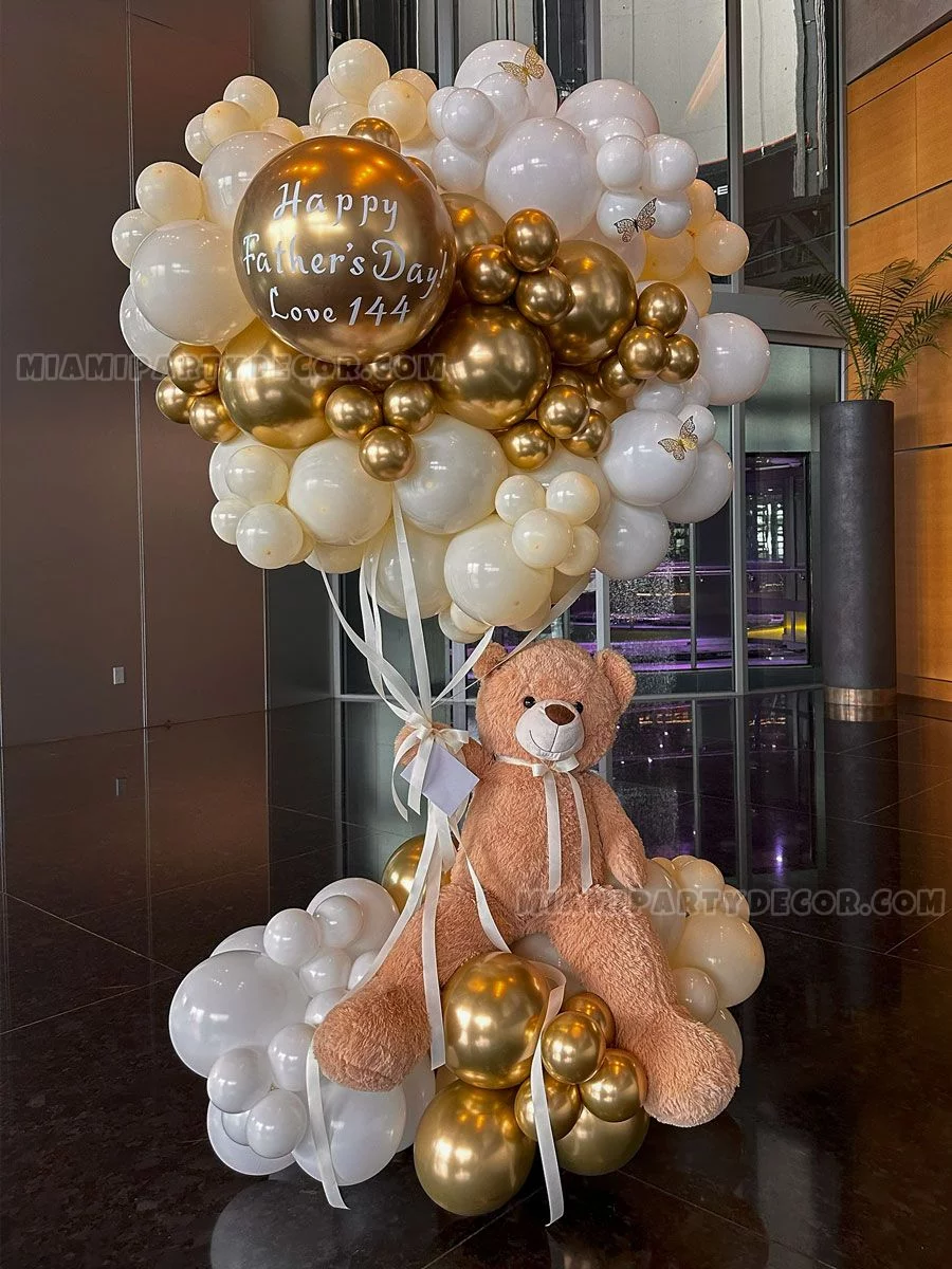 Bear Balloon Centerpiece