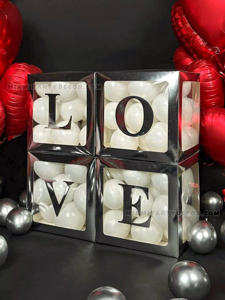 Valentine Balloons Centerpiece - Image 2