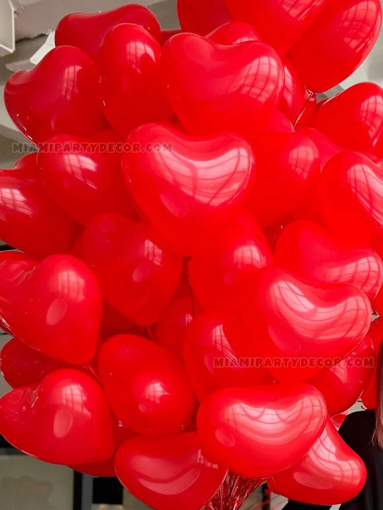 Romantic Valentine Balloon Bouquet - Image 2