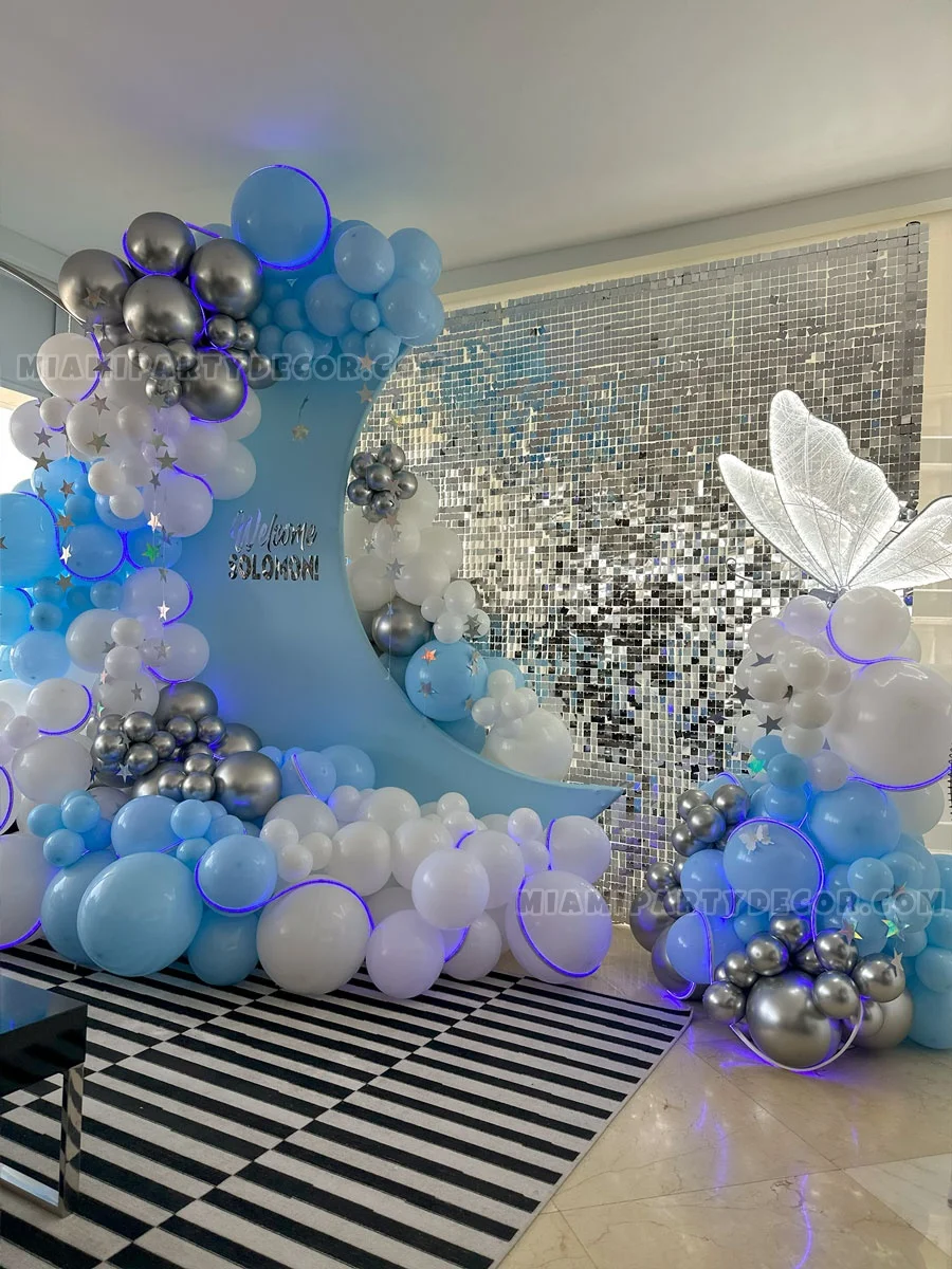 Welcome Home Decoration - a blue and white balloon display