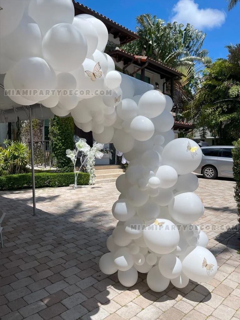 White Organic Balloon Arch - Image 3