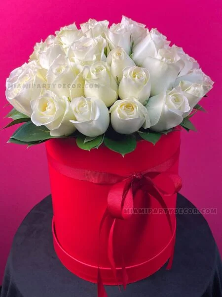 product_white-rose-box_miami-party-decor_1_v White Roses Box