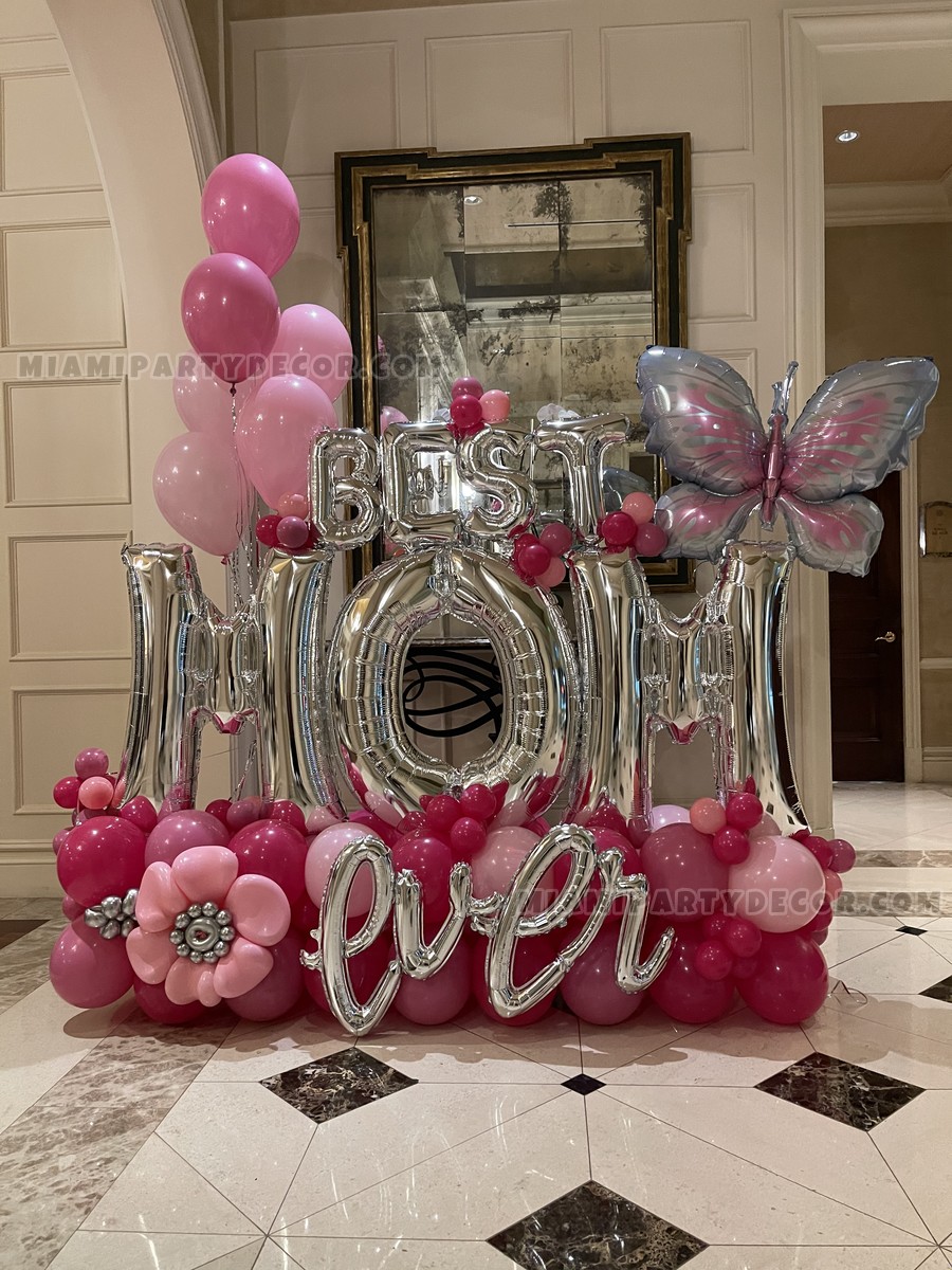 Balloon Letter Sculptures