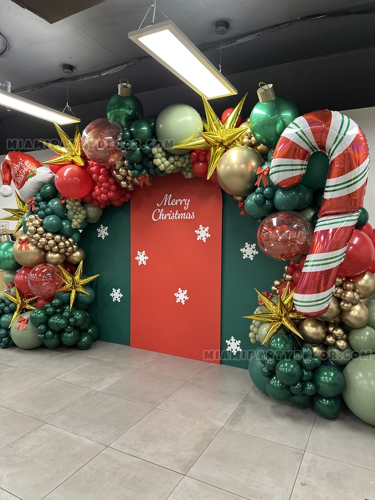 Christmas Balloon Garland Backdrop gallery image 2