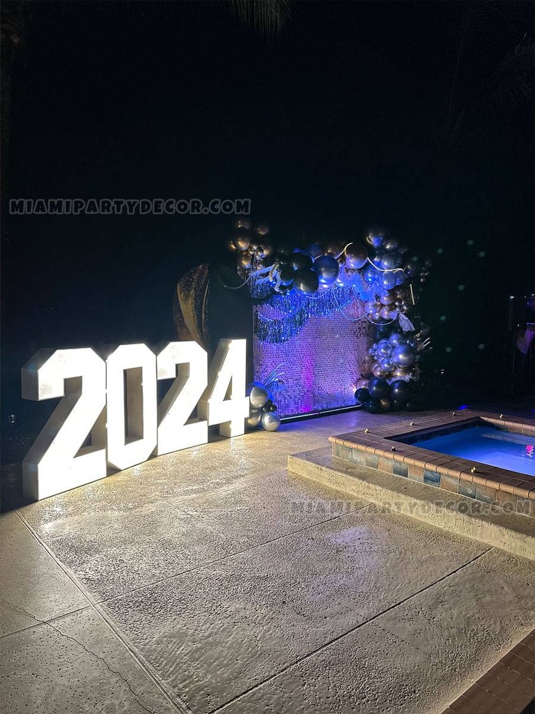 Gold Shimmer Wall Backdrop gallery image 6