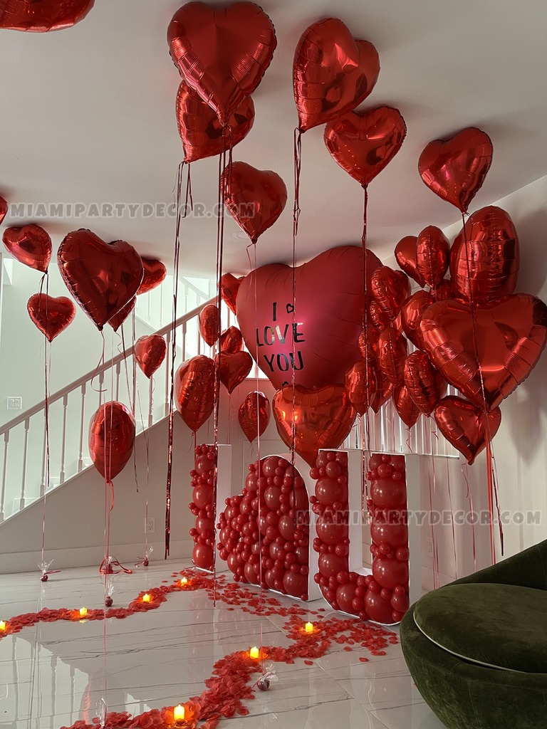 I Love You Heart Balloon Room Decor Setup gallery image 3