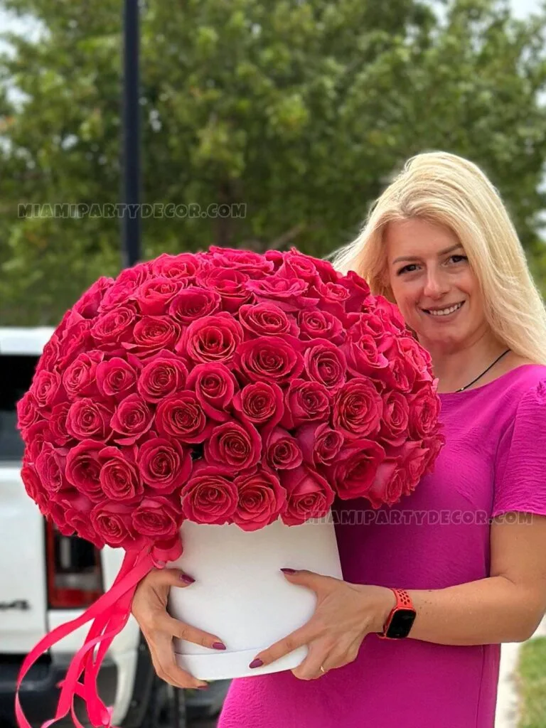 200 Roses Bouquet in Miami Flower Box image 1