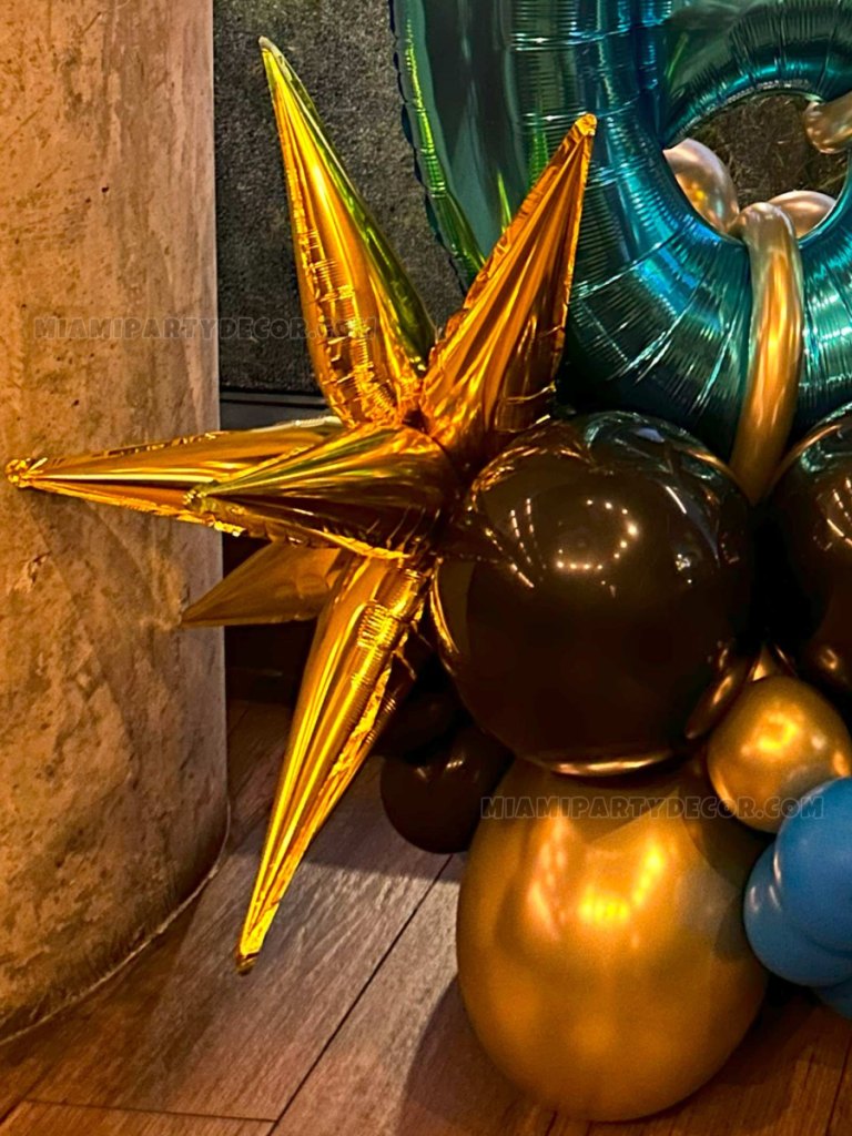 60th Birthday Balloon Bouquet Decor in Miami image 2