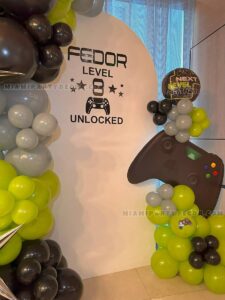 Video Game Party Decorations Backdrop in Miami image 2