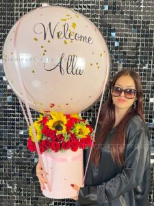 Balloon And Flower Bouquet in Miami for Welcome Gifts image 2