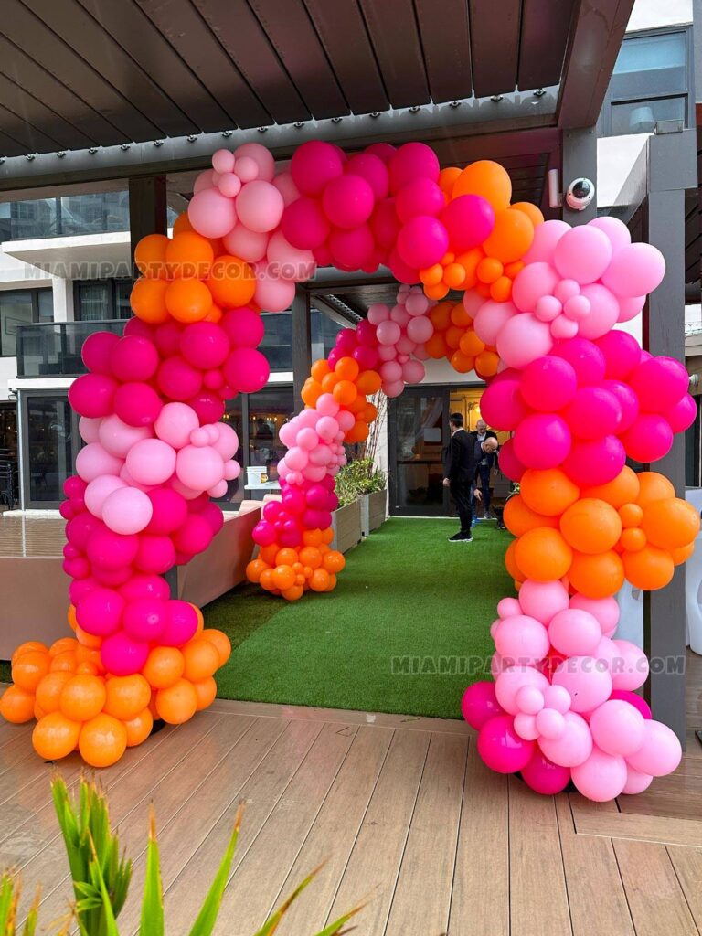 Luxe Balloon Arch in Miami for Bright Entrances