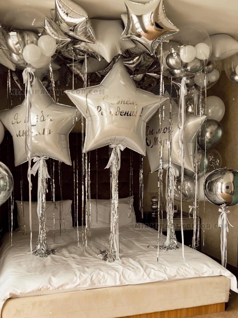 Balloon Room Decor in Miami for Silver White Birthdays image 2