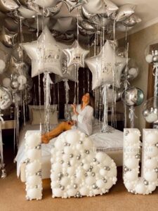 Balloon Room Decor in Miami for Silver White Birthdays image 3