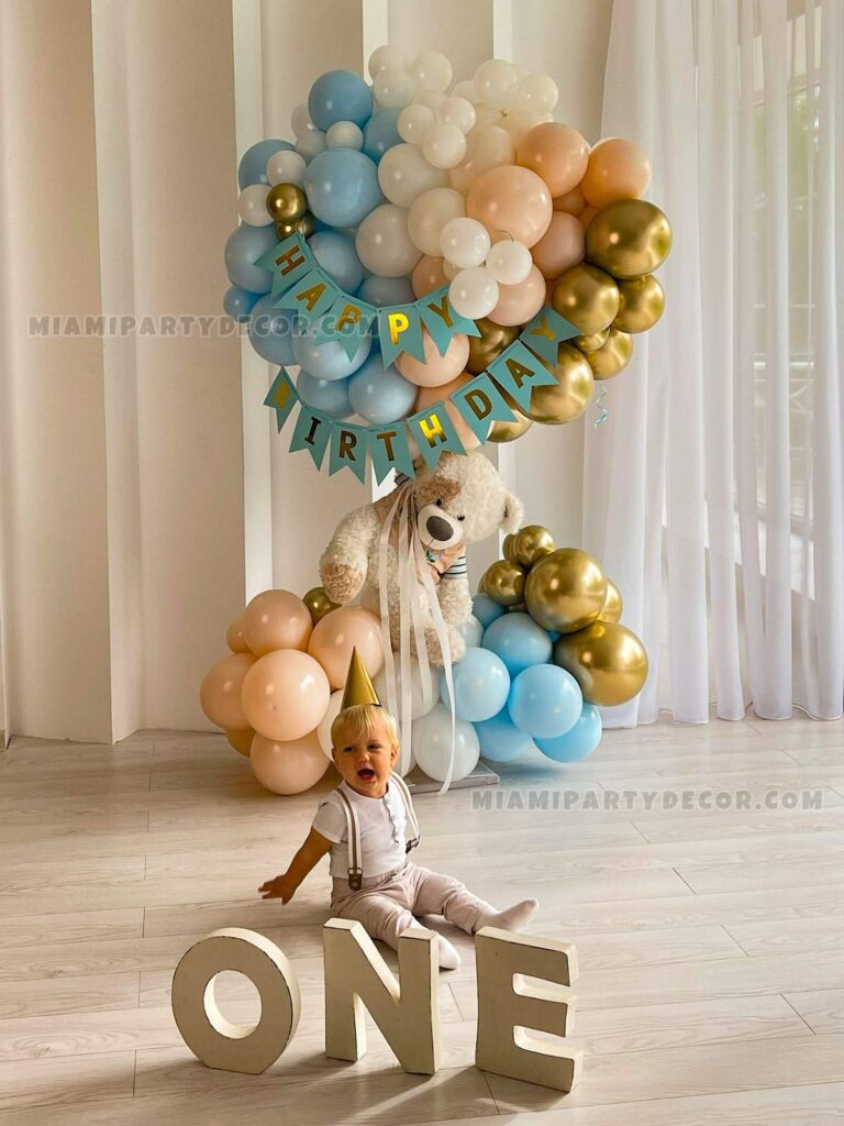 Teddy Bear With Balloon Centerpiece in Miami image 2