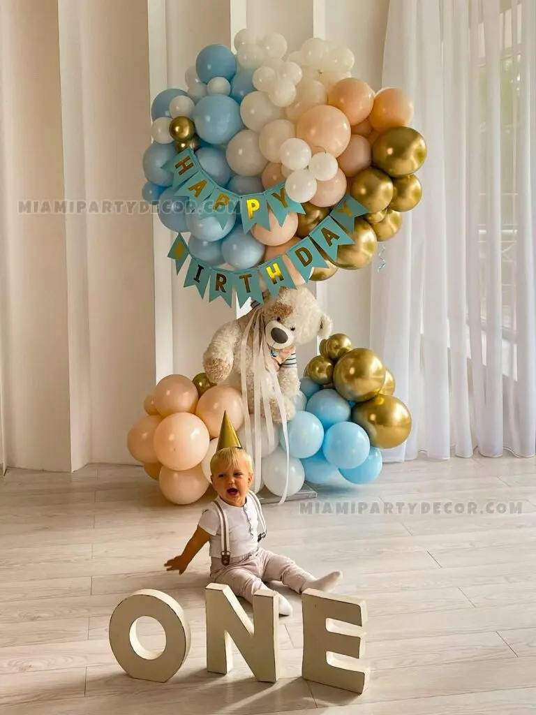 Teddy Bear With Balloon Centerpiece in Miami image 2