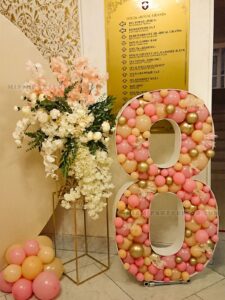 Flamingo Birthday Party – Balloon Wall in Miami image 3