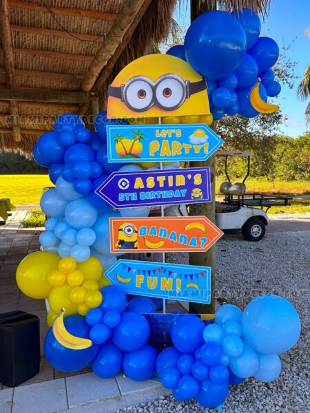 Joyful Minion Party Decorations