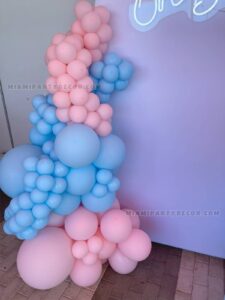 Backdrop Gender Reveal in Miami with Oh Baby Neon image 3