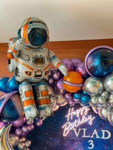 Outer Space Birthday – Backdrop in Miami image 3