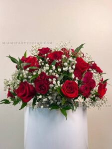 Rose Flower Bouquet On Table for Miami Events image 3