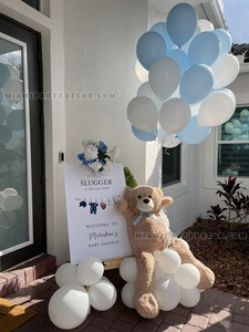 Teddy Bear Baby Shower Balloon Bouquet Setup gallery image 2