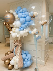 Teddy Bear Birthday Balloon Sculpture gallery image 2