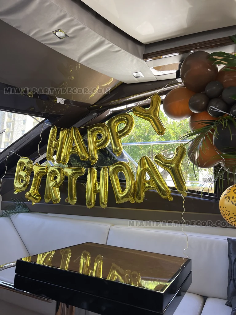 Tropical Birthday Yacht Balloon Setup gallery image 3