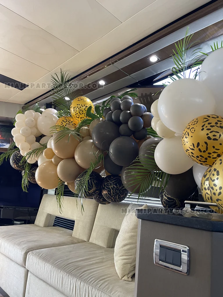 Tropical Birthday Yacht Balloon Setup gallery image 5